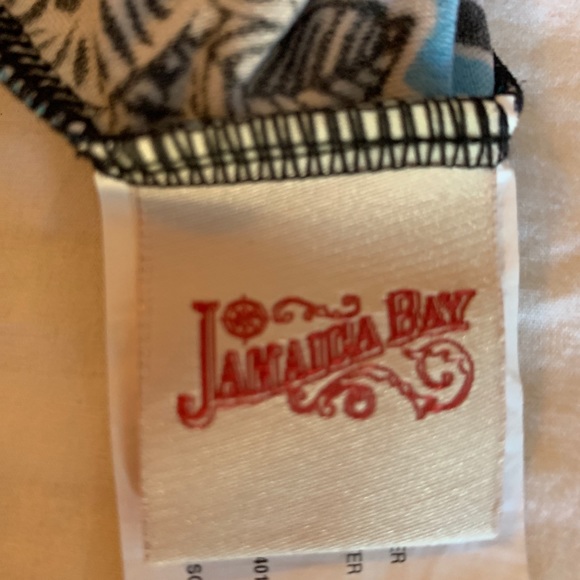 Swim top - Picture 3 of 4